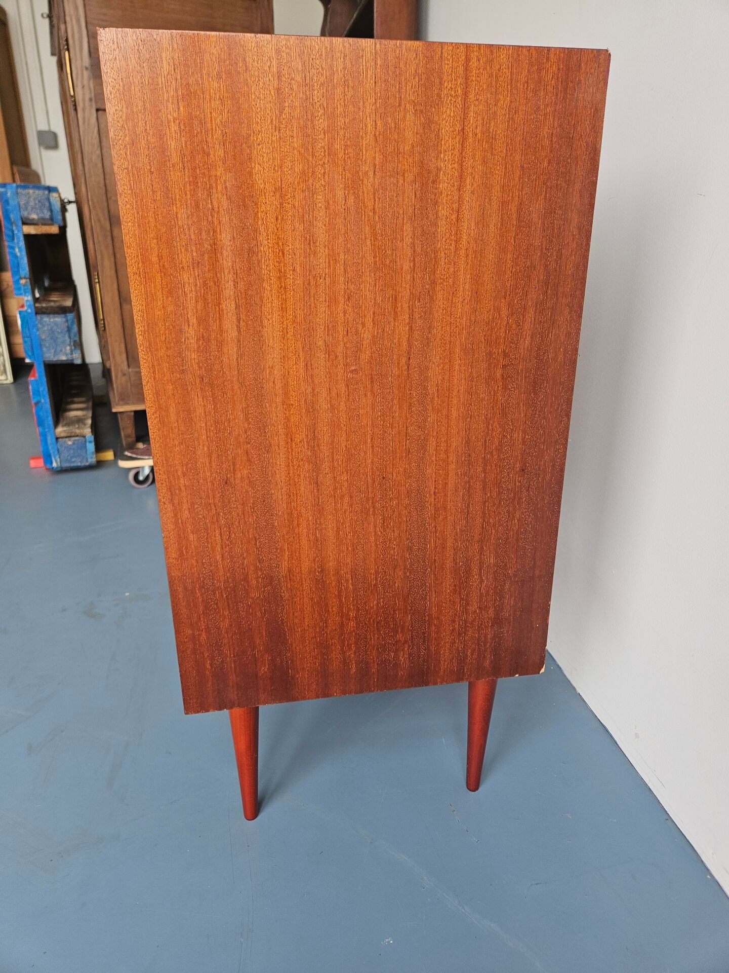Scandinavian chest of drawers