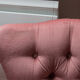 Fauteuil crapaud rose poudré