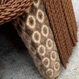 Fauteuil crapaud vintage en velours chocolat