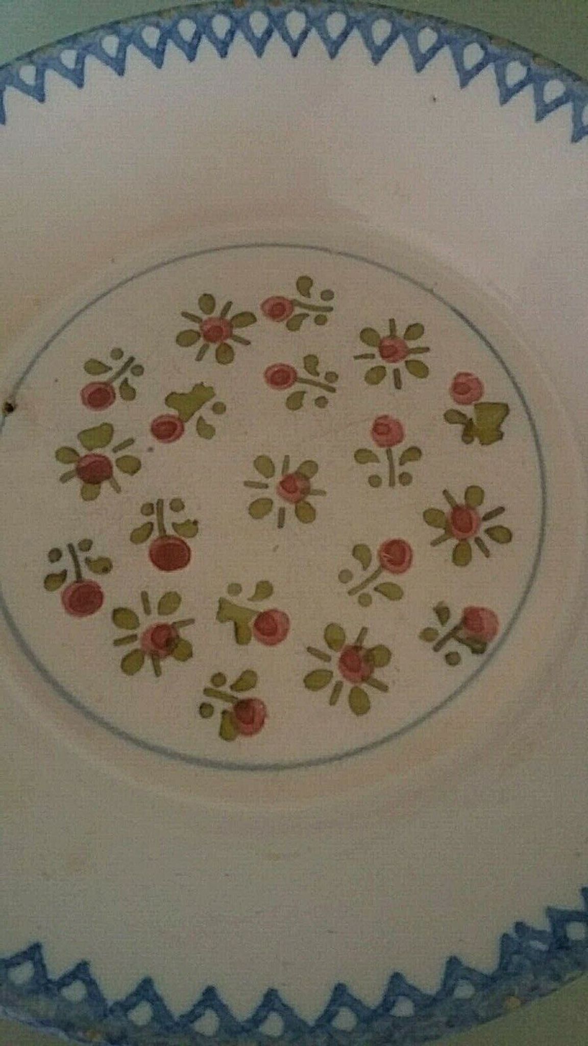 Hollow plate in earthenware, early twentieth century