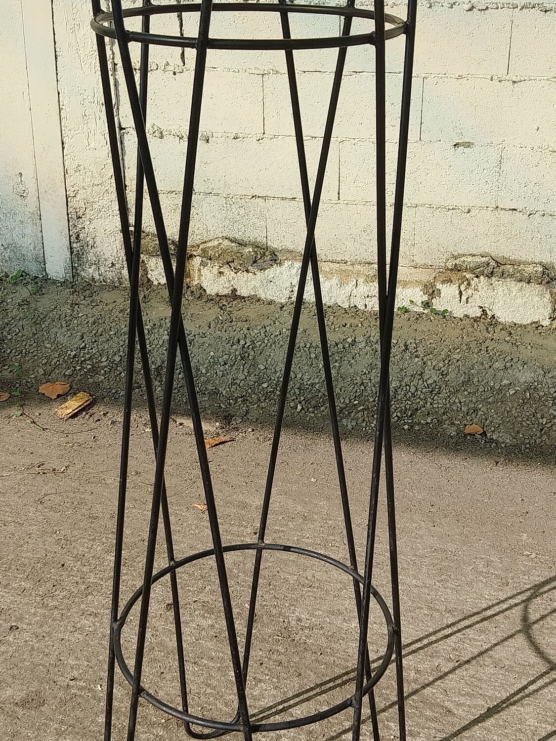 Coat rack attributed to Roger Feraud “treble clef” model