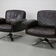 Pair of Vintage De Sede DS-31 Swivel Armchairs in Brown Leather