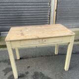 Table vintage 1900 en pin – Cuisine ou Bureau. Belle patine