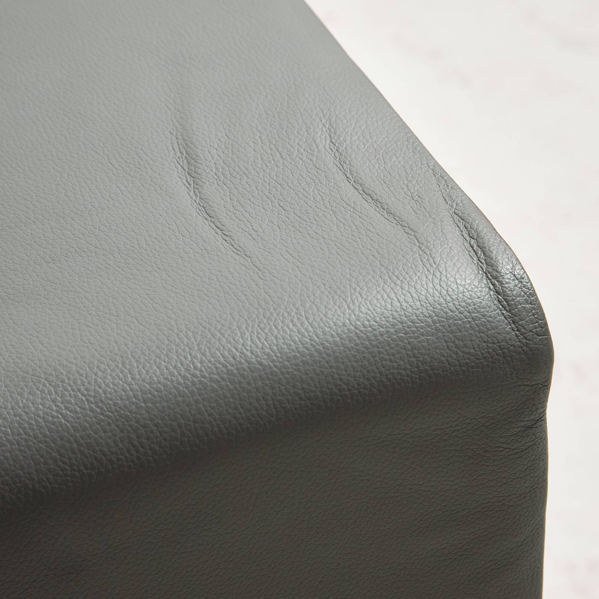 MK10490 Brix lounge chair by Kensaku Oshiro for Viccarbe