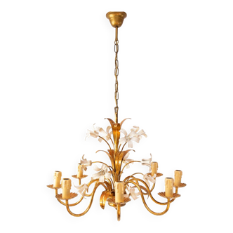 Lustre italien en métal doré et fleurs blanches vers 1980