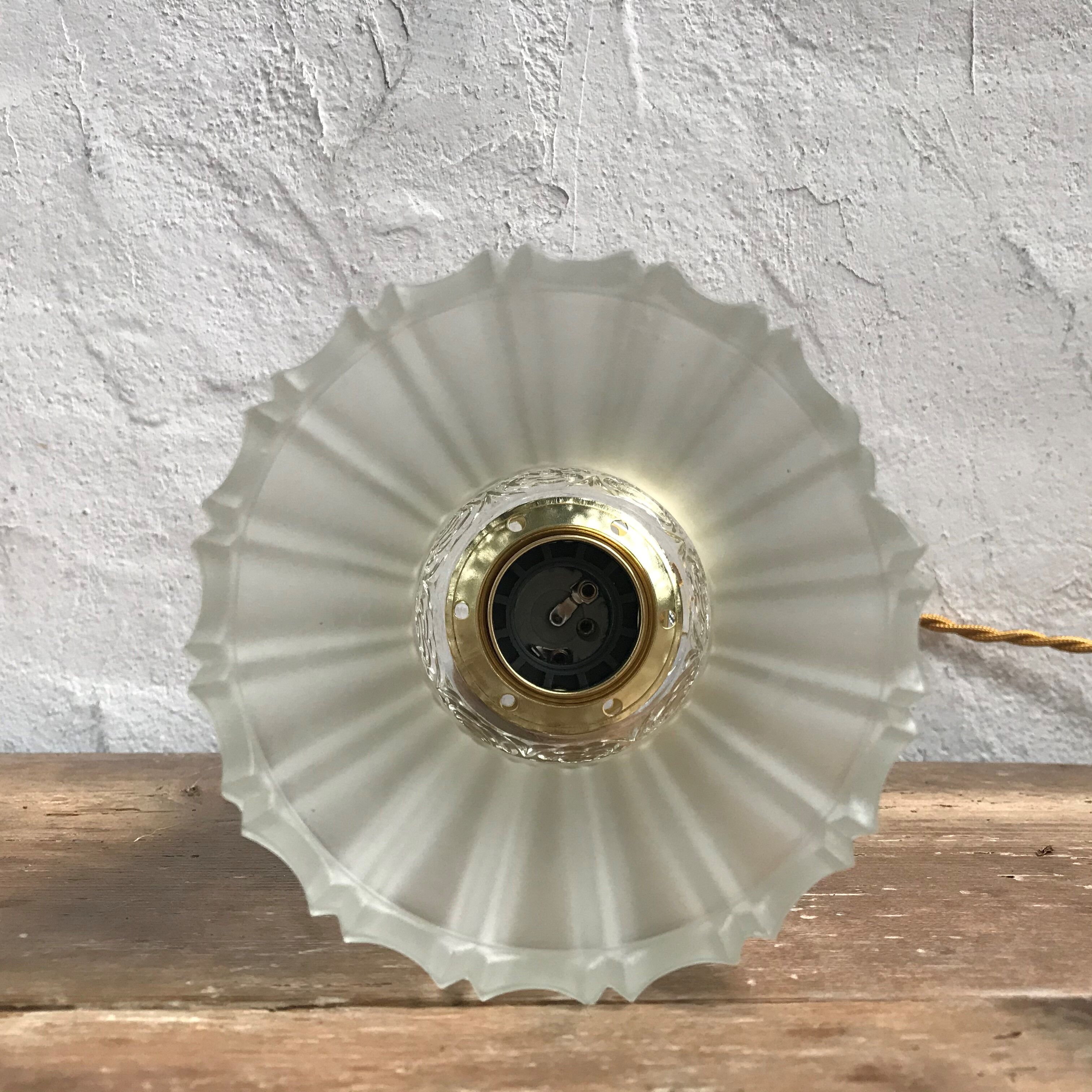 Art Deco-style glass hanging lamp