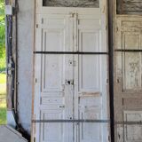 Double Haussmannian doors
