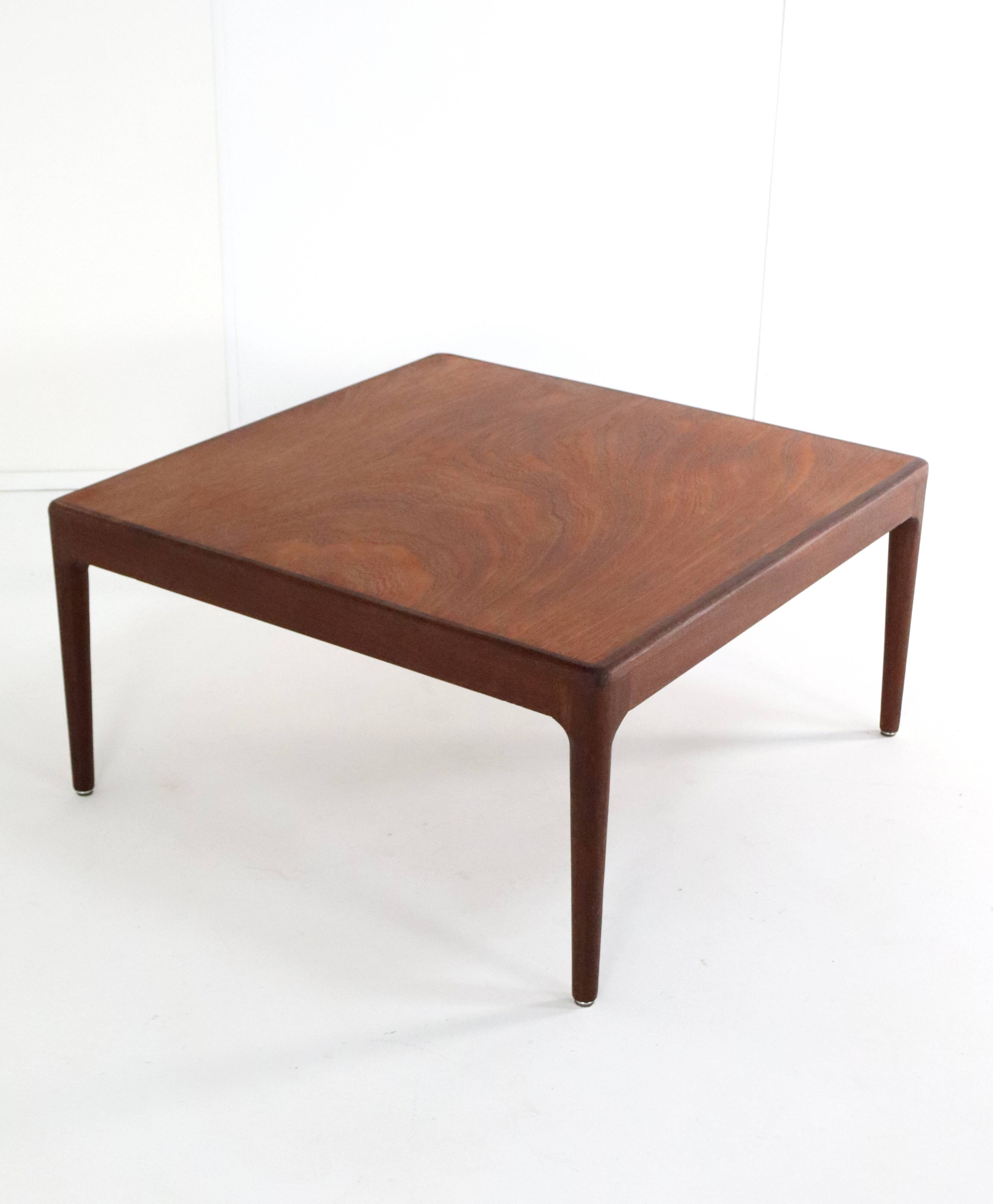 Vintage 'Bredeveld' coffee table
