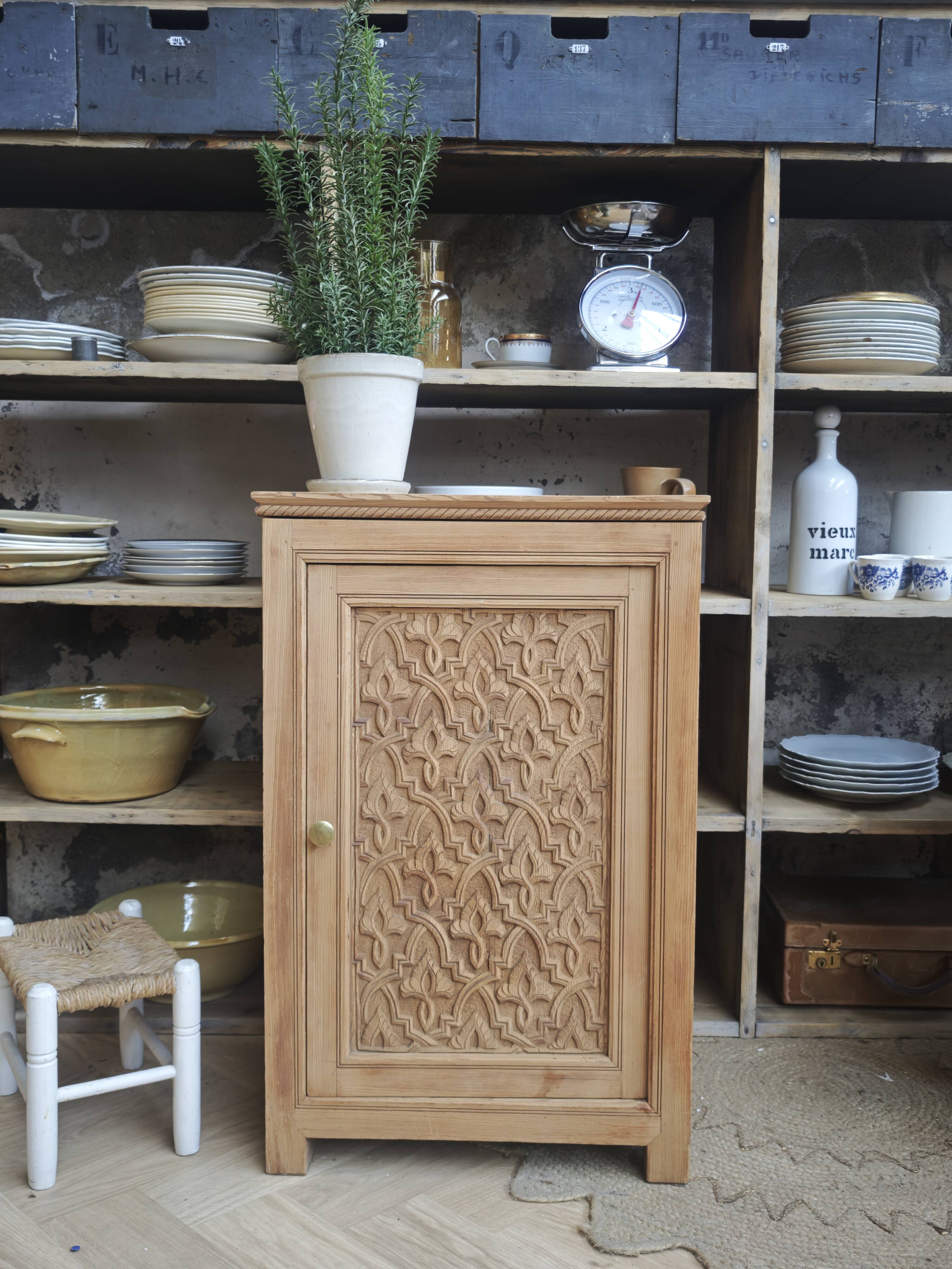 Confiturier bois façade travier meuble d'appoint