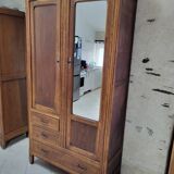 Armoire parisienne