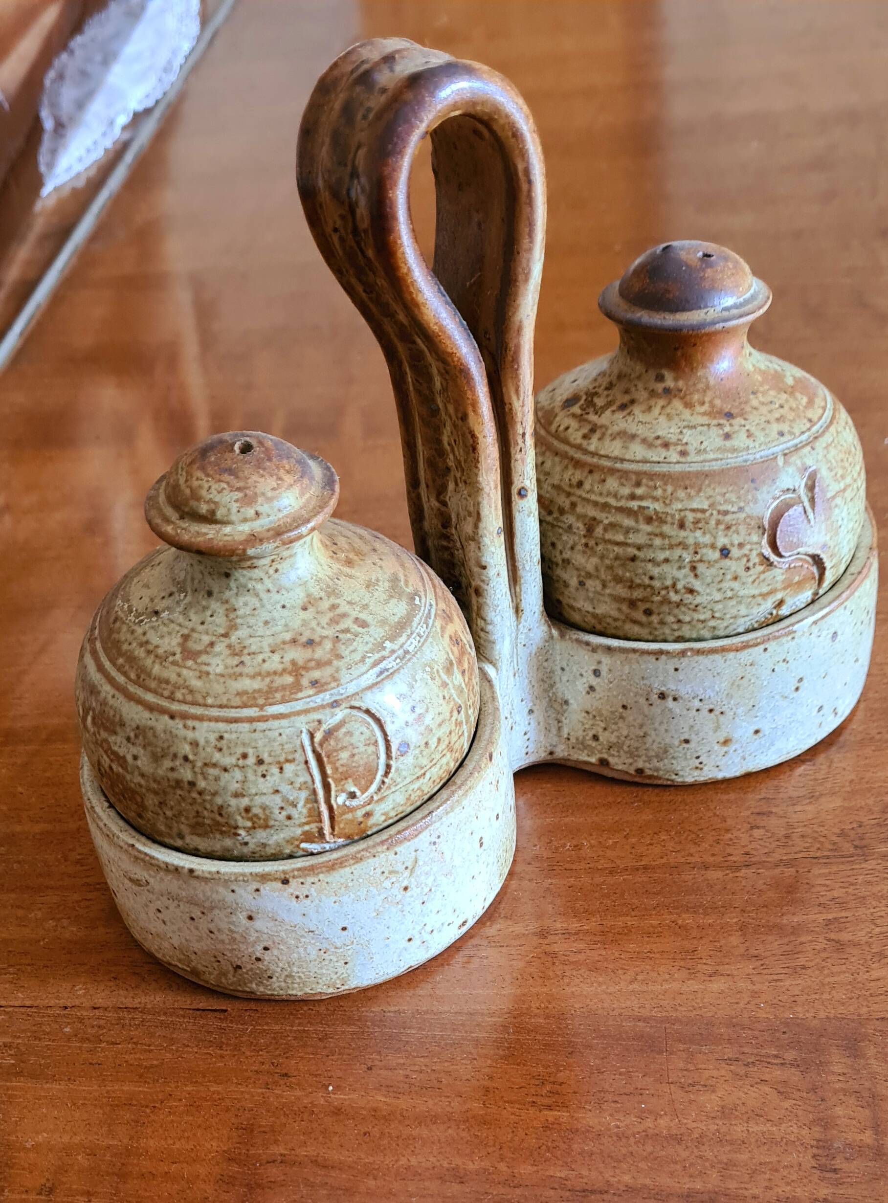 Stoneware salt and pepper shaker