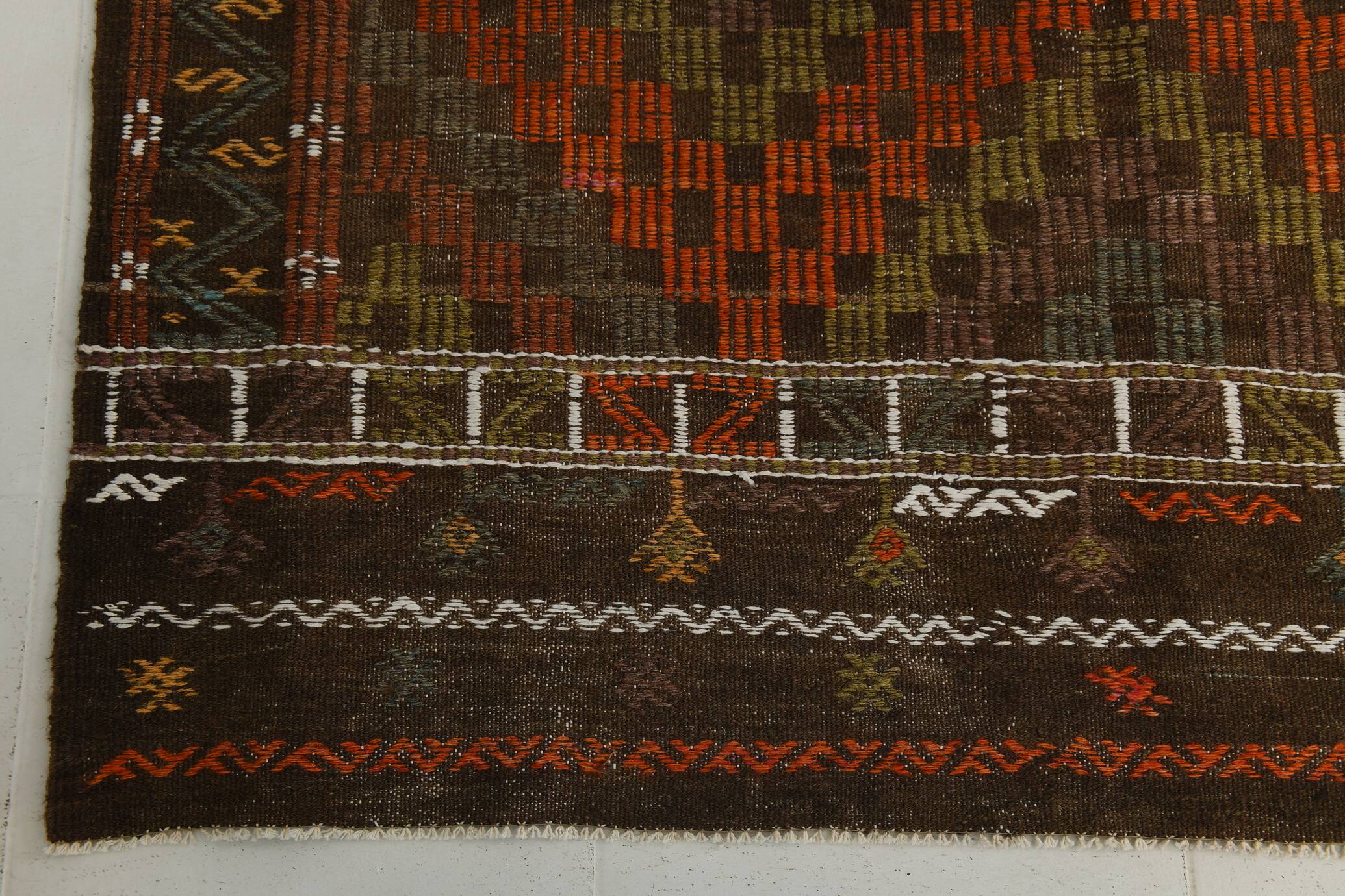 Tapis Kilim Tribal Vintage – Motifs Géométriques Terre & Orange, 207x301 Cm