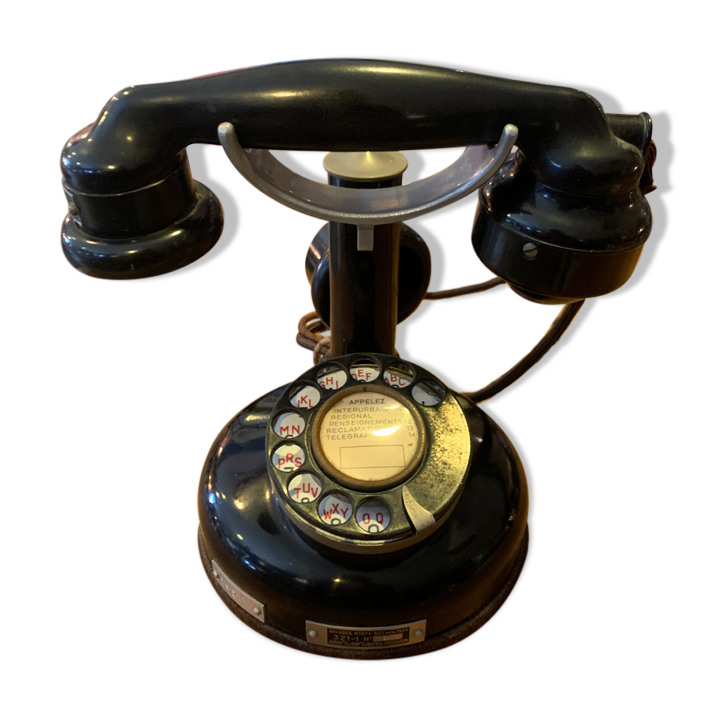 Burgunder column phone in bakelite