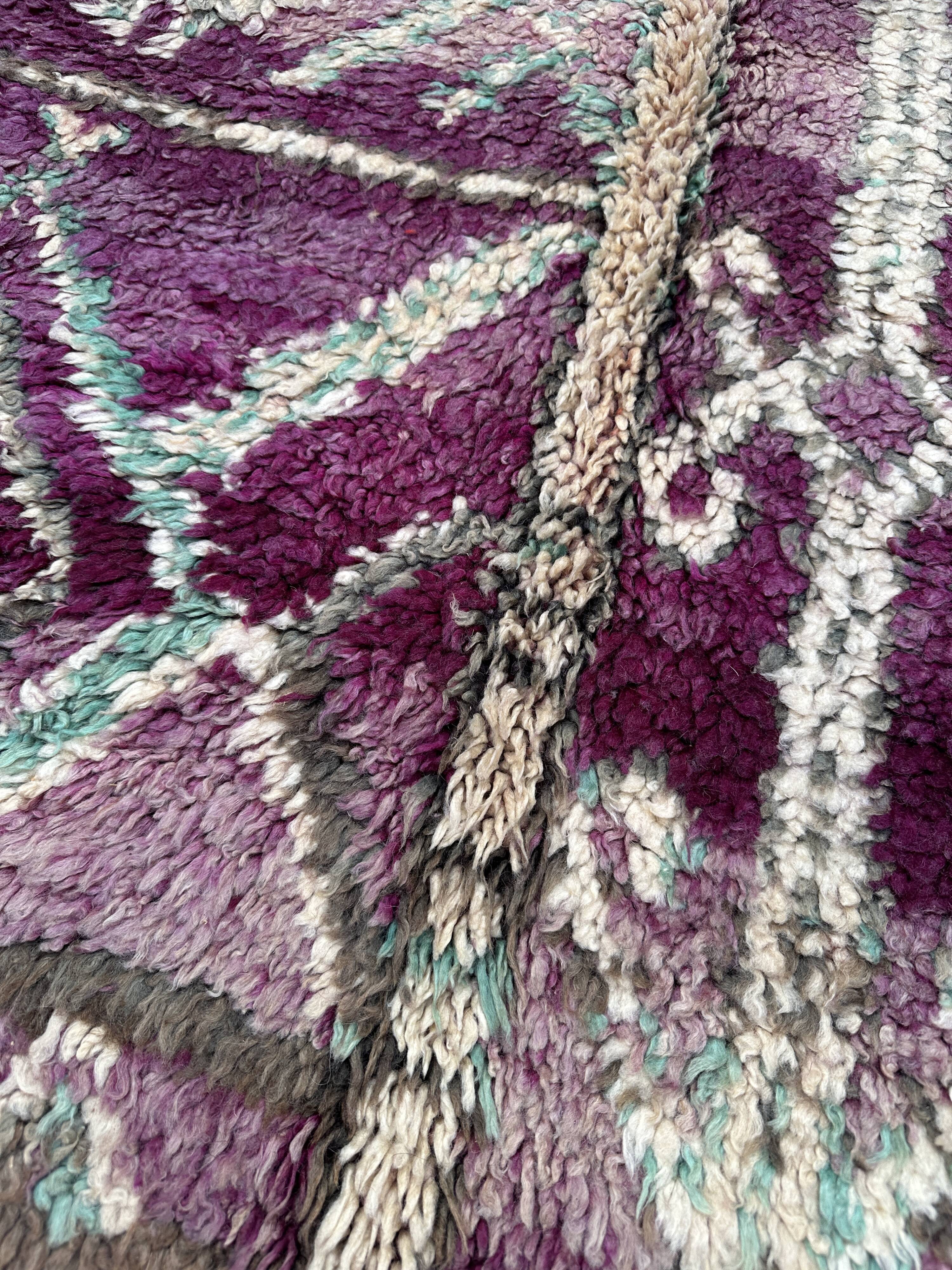 Moroccan carpet boujad purple - 214 x 350 cm