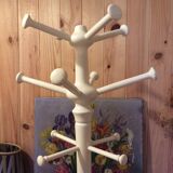 Parrot coat rack