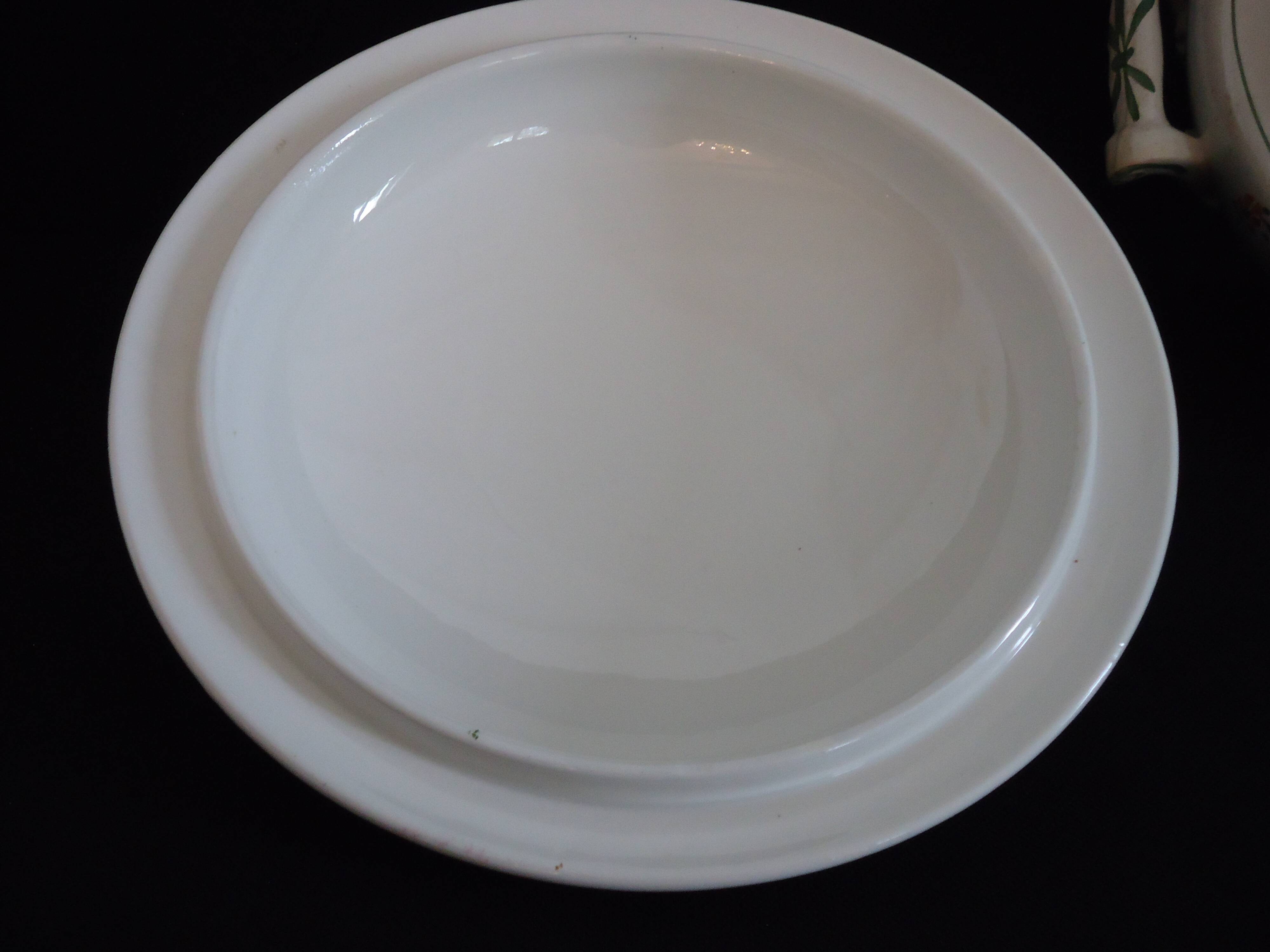 Longwy art deco vegetable touner