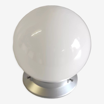 Bakelite ceiling light and white opaline globe, 1950s/60s