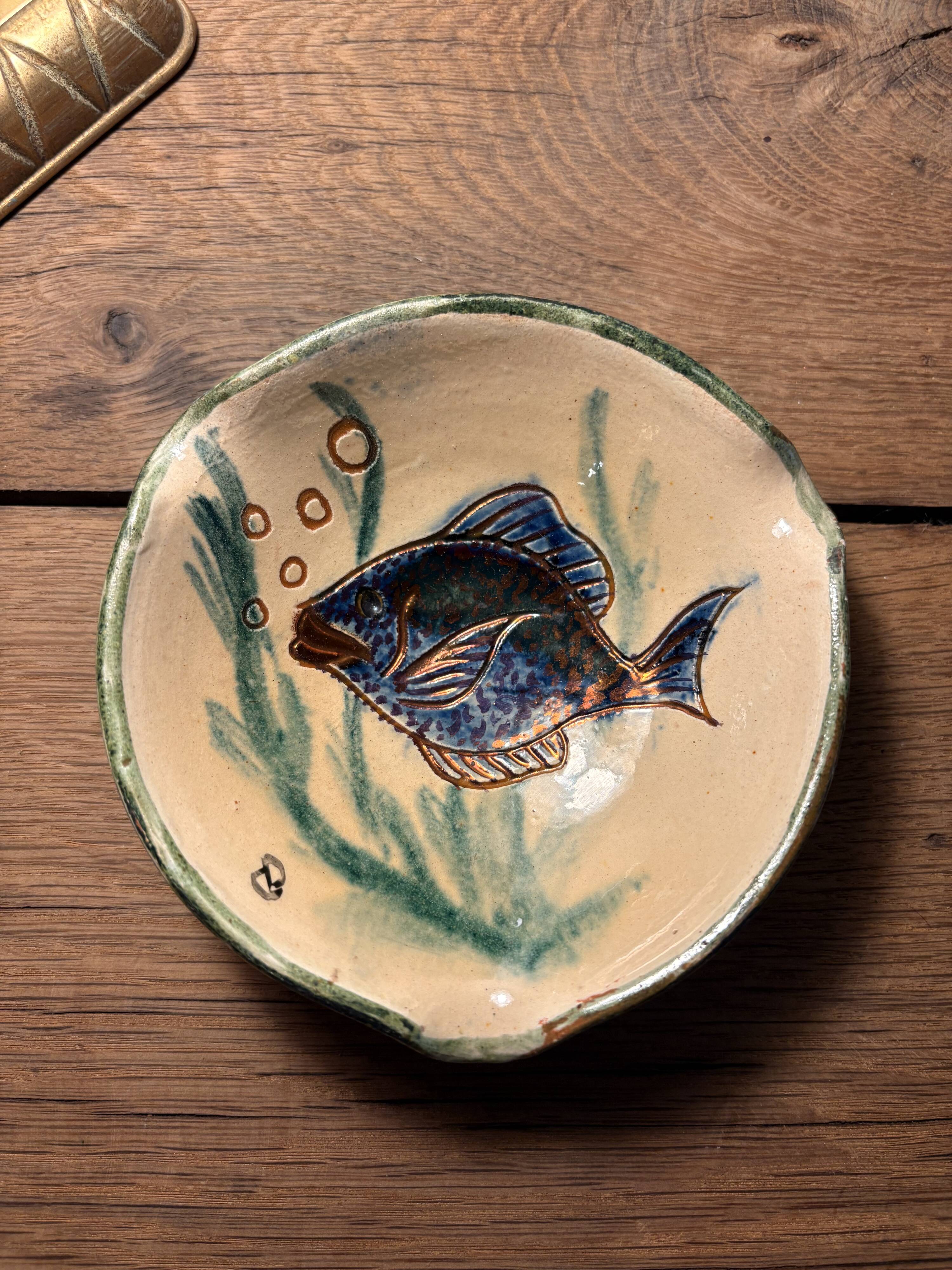 Ceramic bowl signed Diaz Costa – fish design – Spain