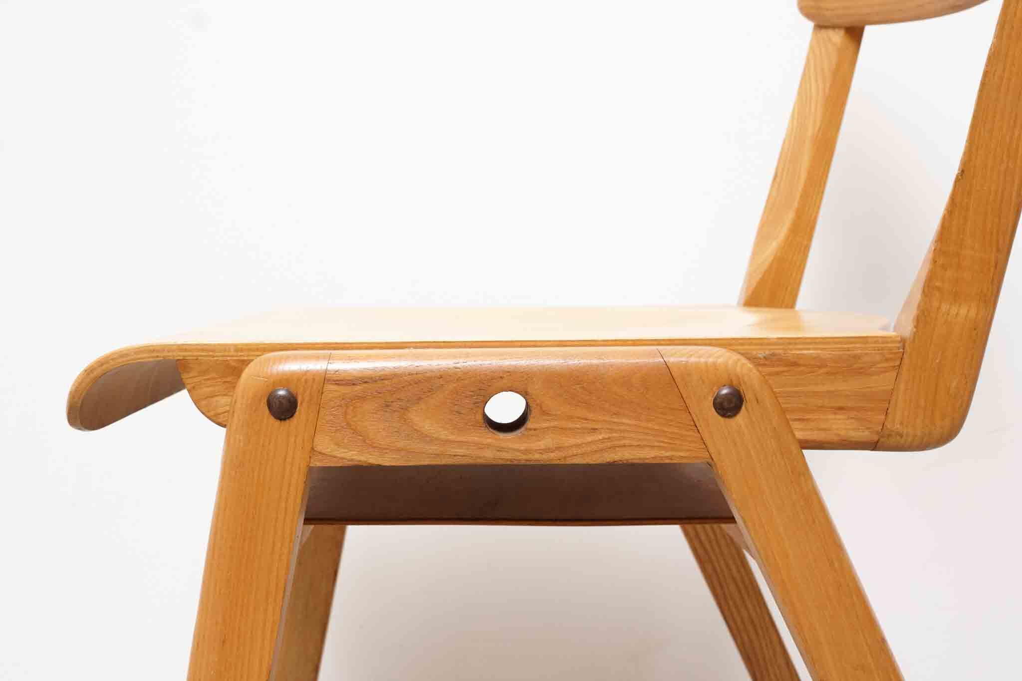 Woodwest chair all stackable light oak