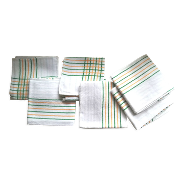 6 towels