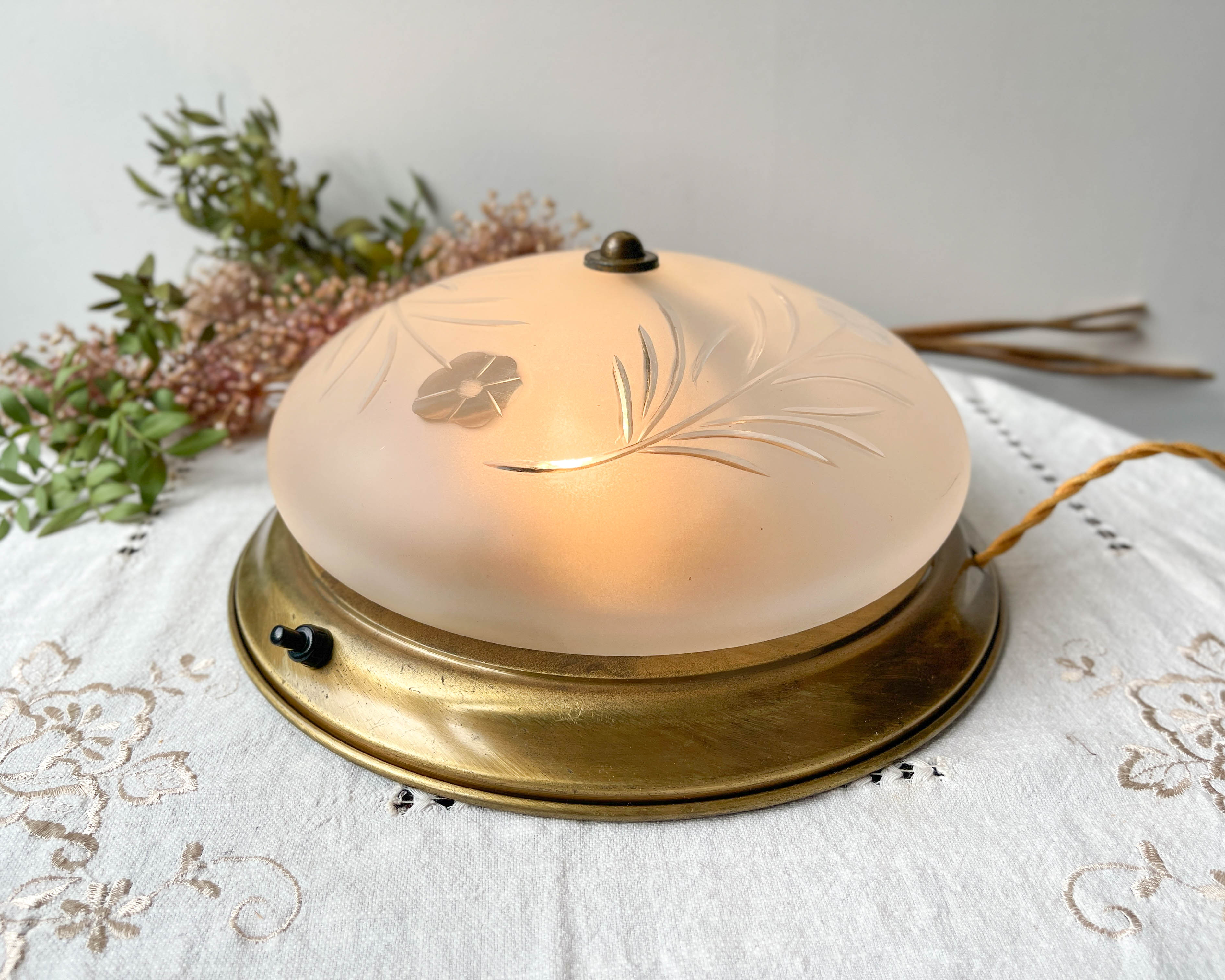 Vintage globe table lamp in antique chiseled glass