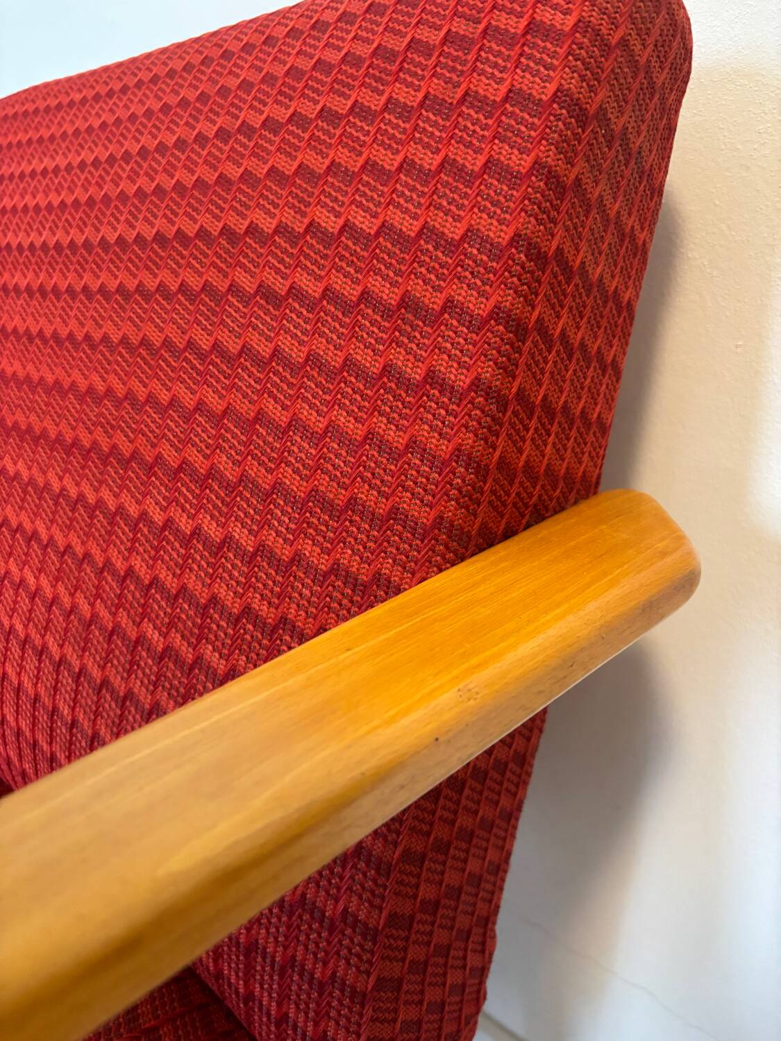 Fauteuil de salon vintage de Tchécoslovaquie des années 1970