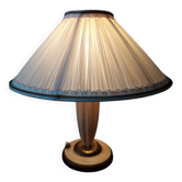 Vintage lamp from the 1940s with its pleated shade.