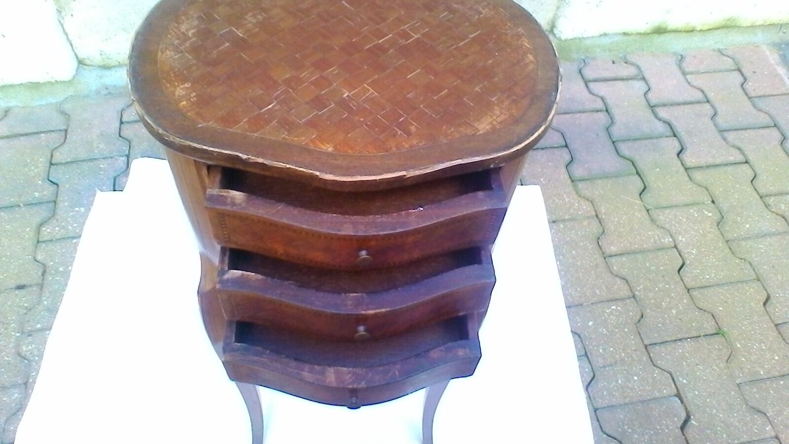 Night table marked 3 drawers