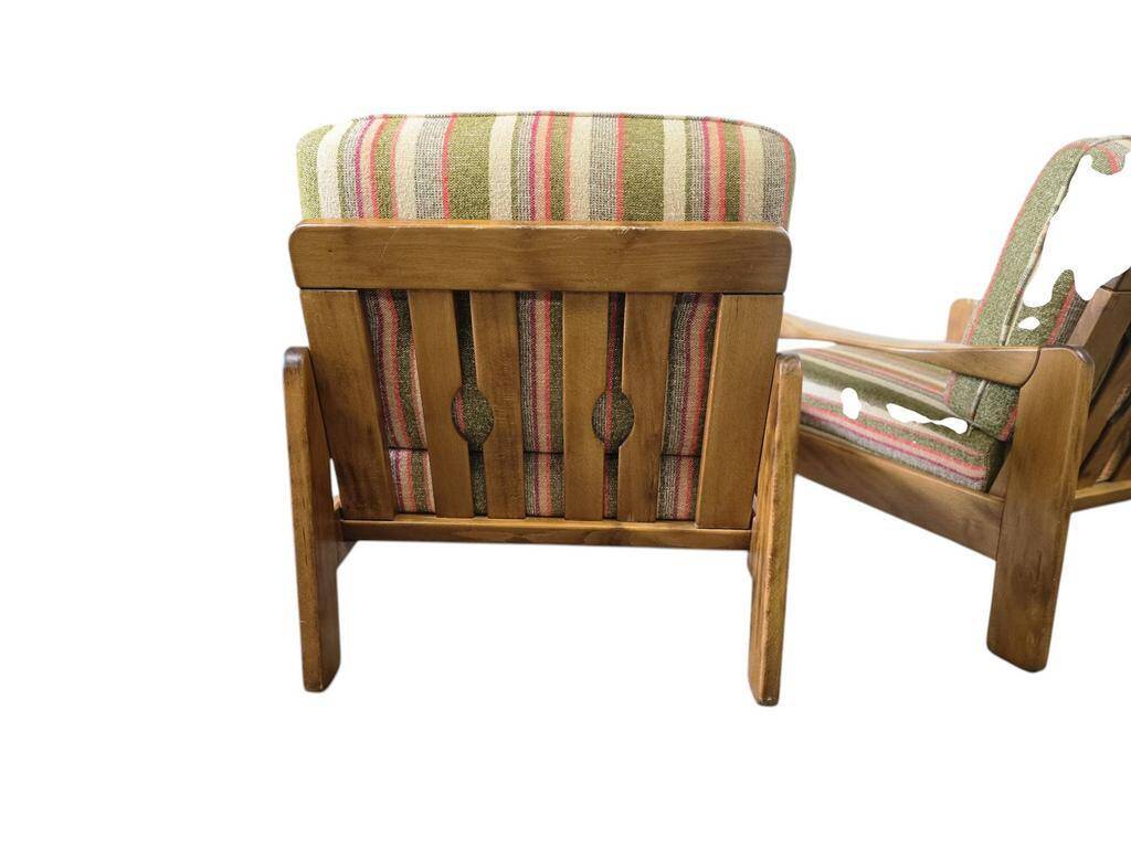 Set of 2 vintage wooden armchairs / chairs / seats