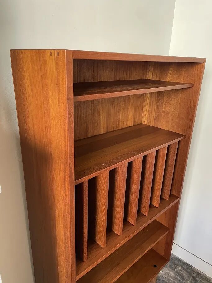 Hundevad highboard audio cabinet