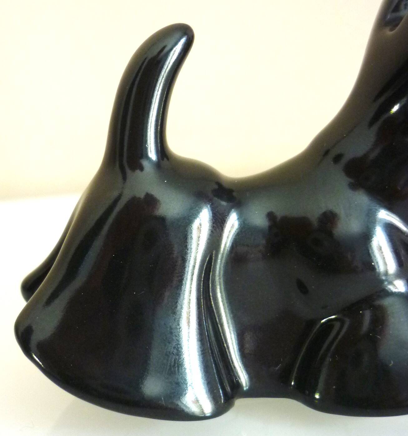 Salt and pepper shakers, glazed ceramic, Scottish terrier dog, signed