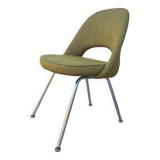 Knoll conference chair designed by Eero Saarinen