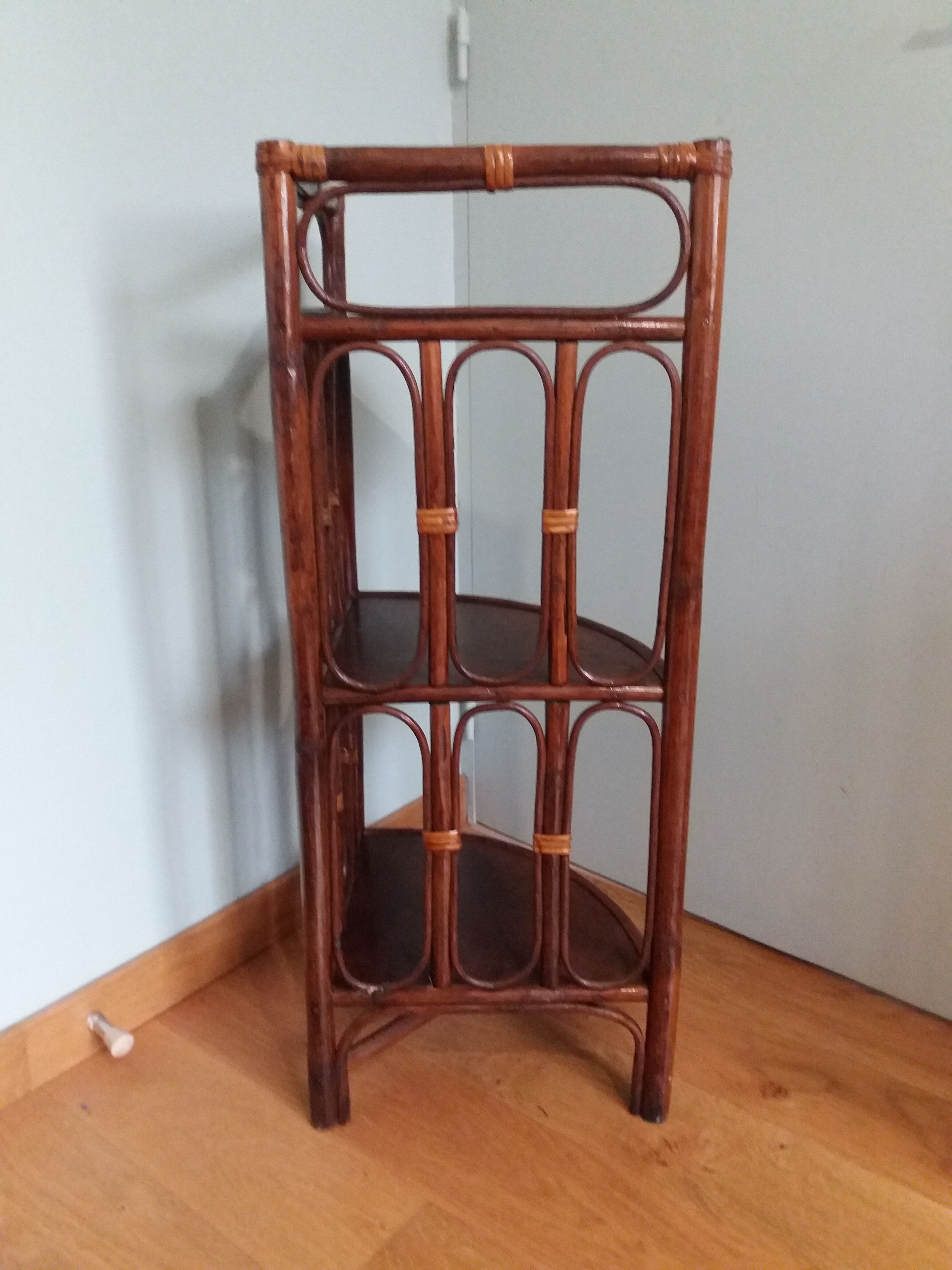 Wicker rattan corner shelf neck