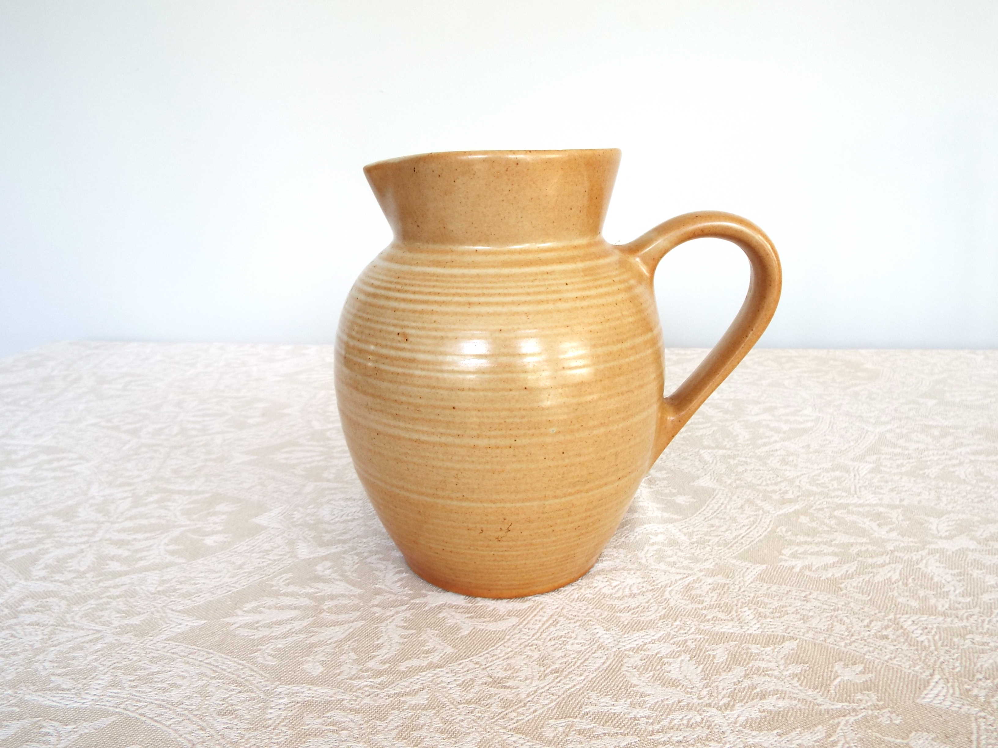 Pitcher Gres CNP village