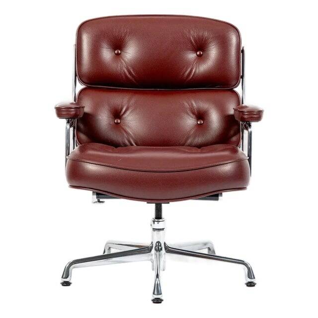 Eames Time Life Lobby office chair in red leather by Charles and Ray.