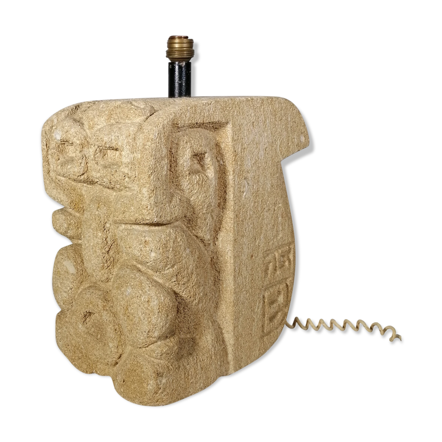 Lampe en calcaire sculpté, 1976