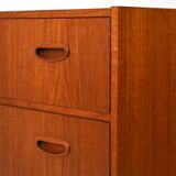 Modern antique chest of drawers with four drawers
