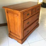 Cherry chest of drawers 5 drawers