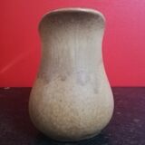 Sandstone pitcher
