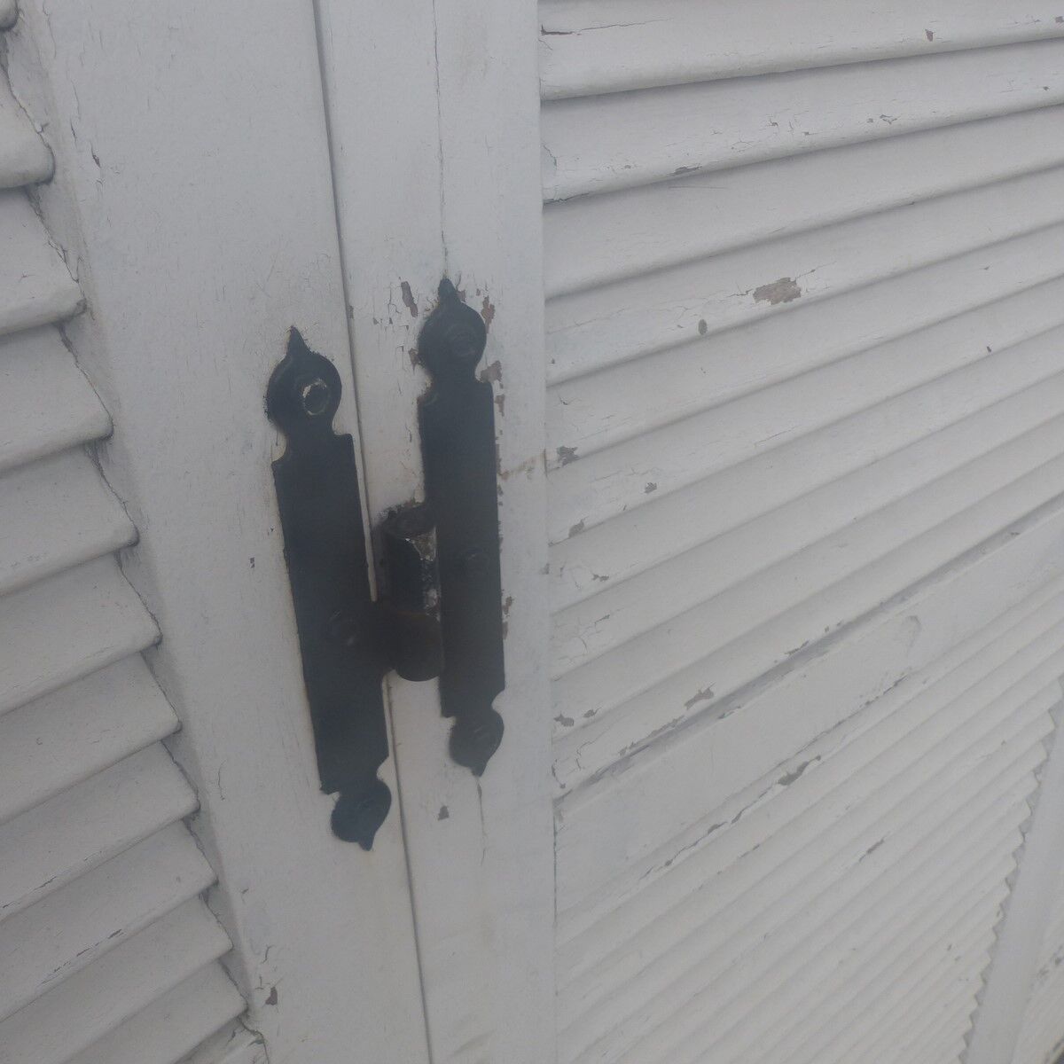 Set of 3 wooden shutters