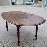 Burgundian oval farm table in 19th century solid oak with shutters - 1m93