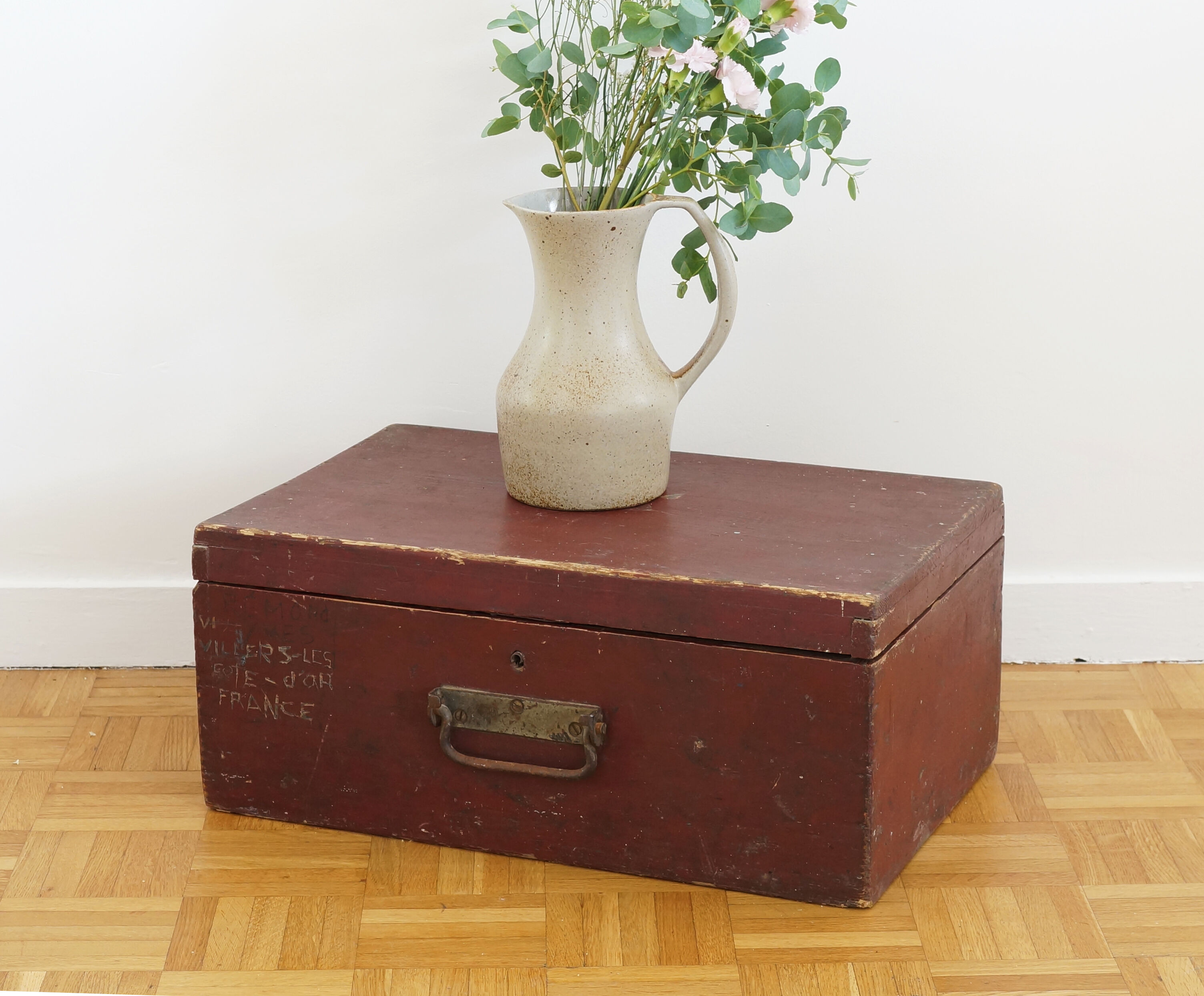 Former military service trunk