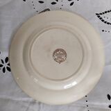 Assiette plate en faïence E.Bourgeois