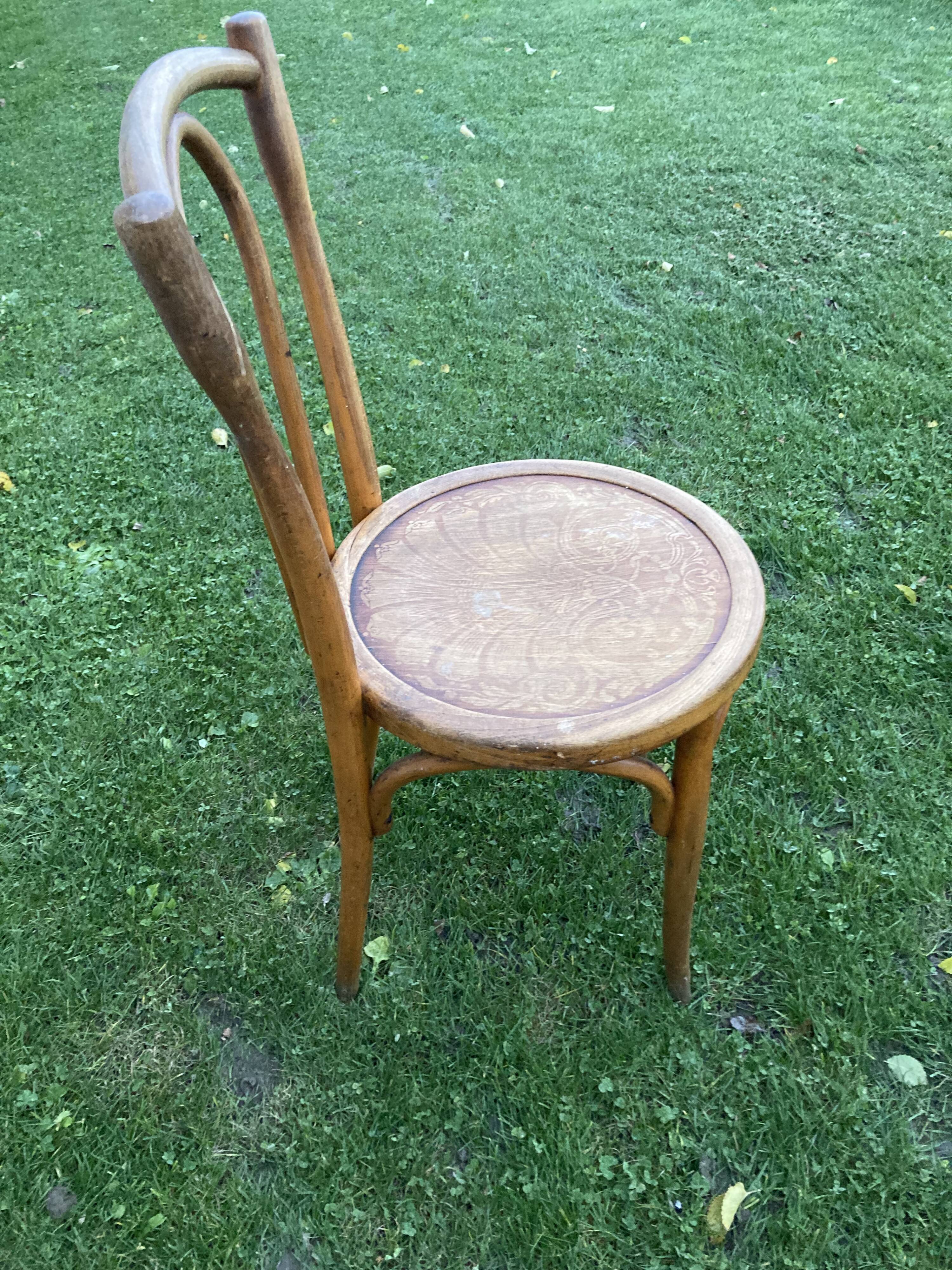 Chaise bistrot en bois courbé