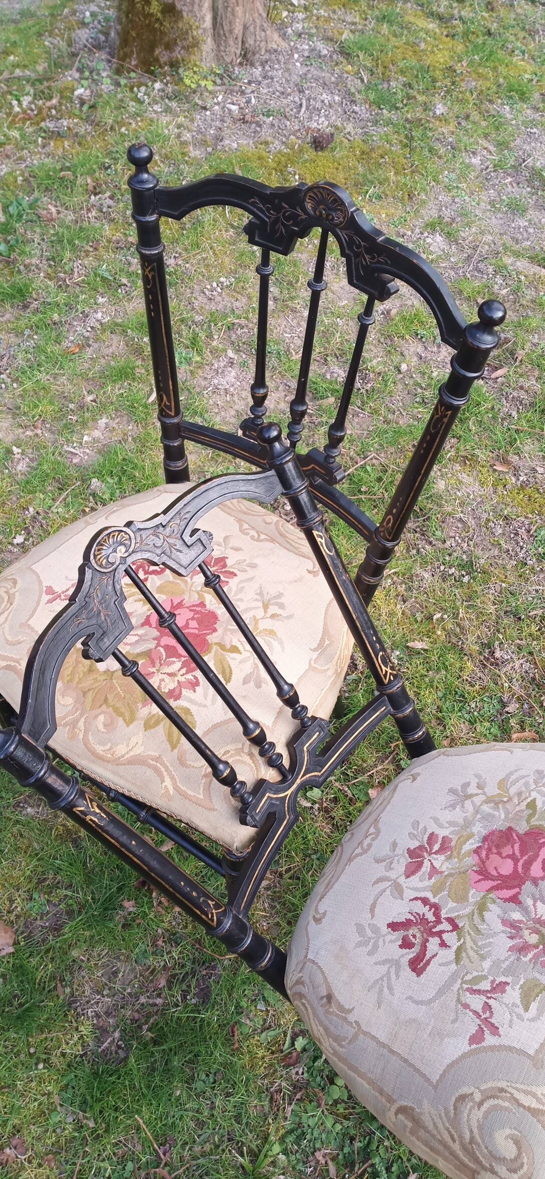 Chaises Napoléon III noires et dorées