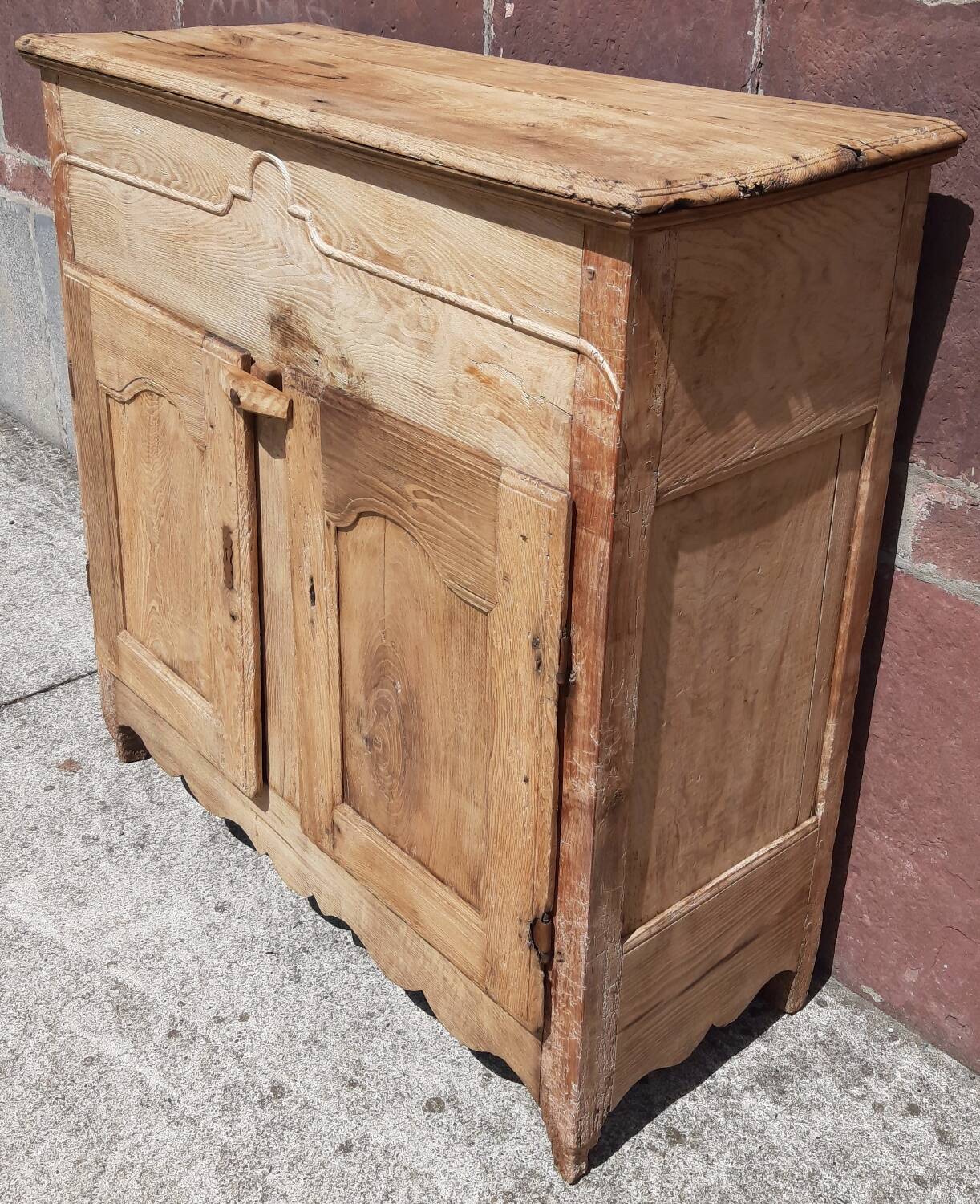 Basque sideboard 18th century