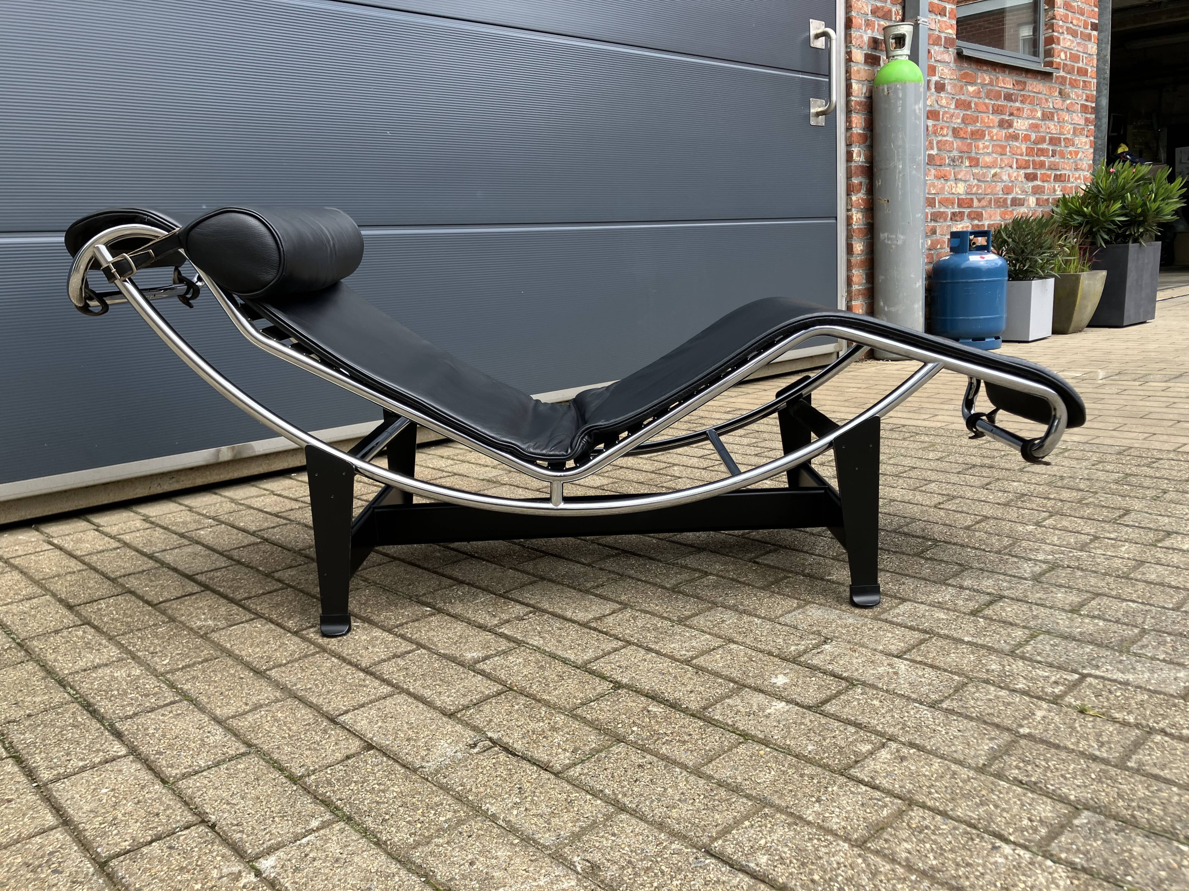 Cassina Lc4 Le Corbusier chaise longue