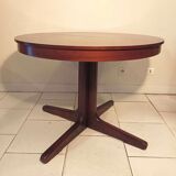 Vintage round mahogany table with central base