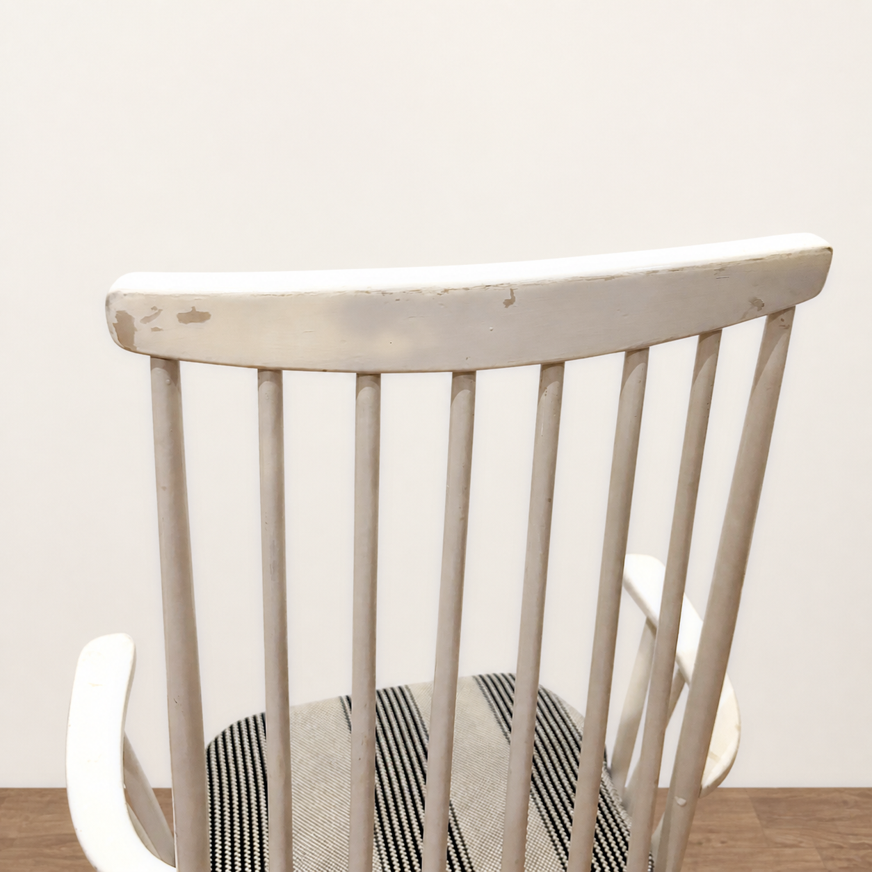 Scandinavian armchair x Pierre Frey