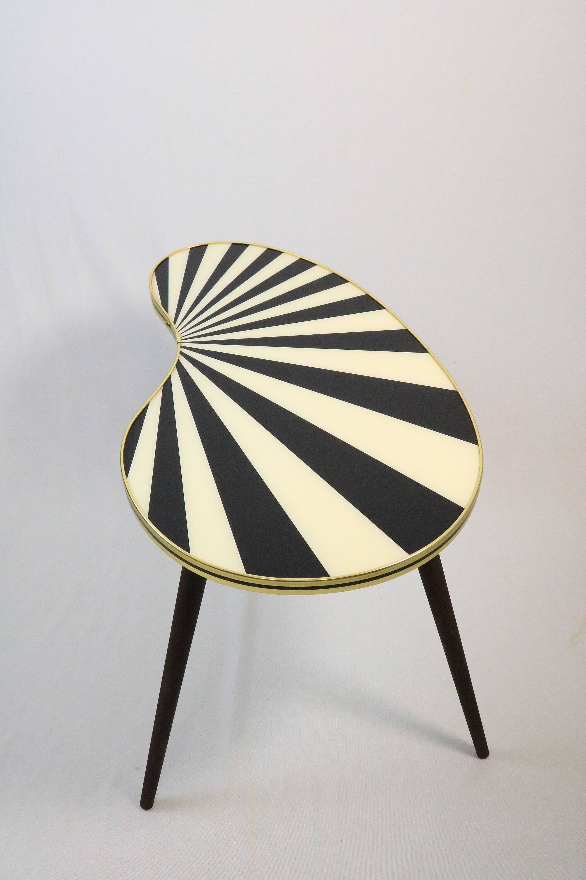 4 x side table retro, kidney shaped L, triangular high, black/white